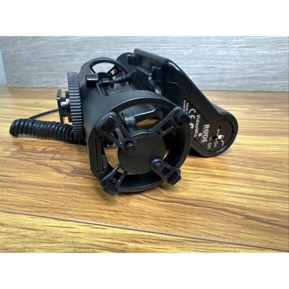 RODE Microphones VideoMic Directional Video Condenser Microphone N3594 - Picture 6 of 7